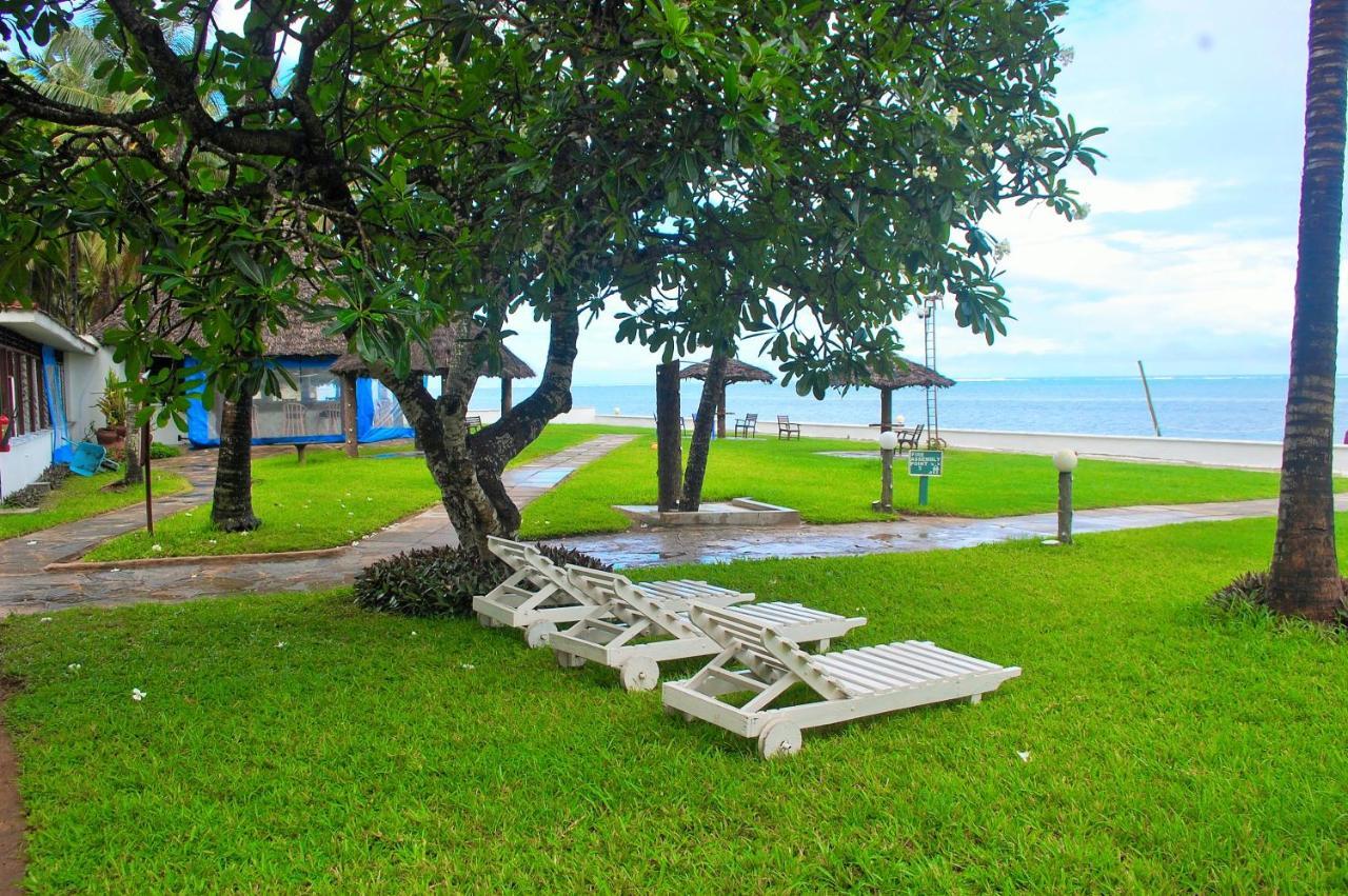 North Coast Beach Hotel Kikambala Exterior photo