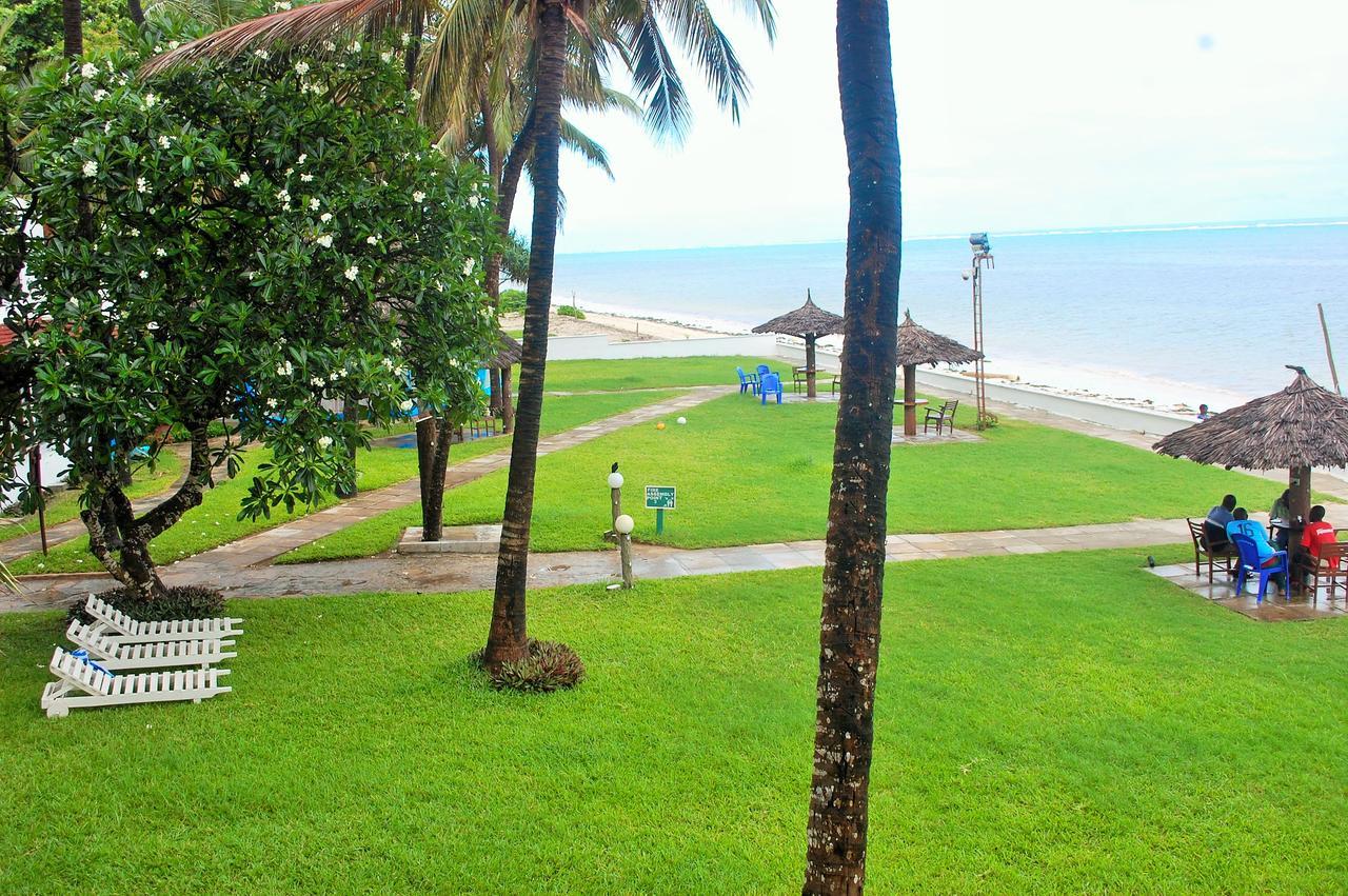 North Coast Beach Hotel Kikambala Exterior photo